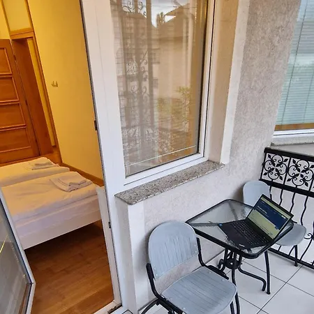 Apartment Ars *