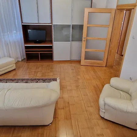 Apartment Ars *